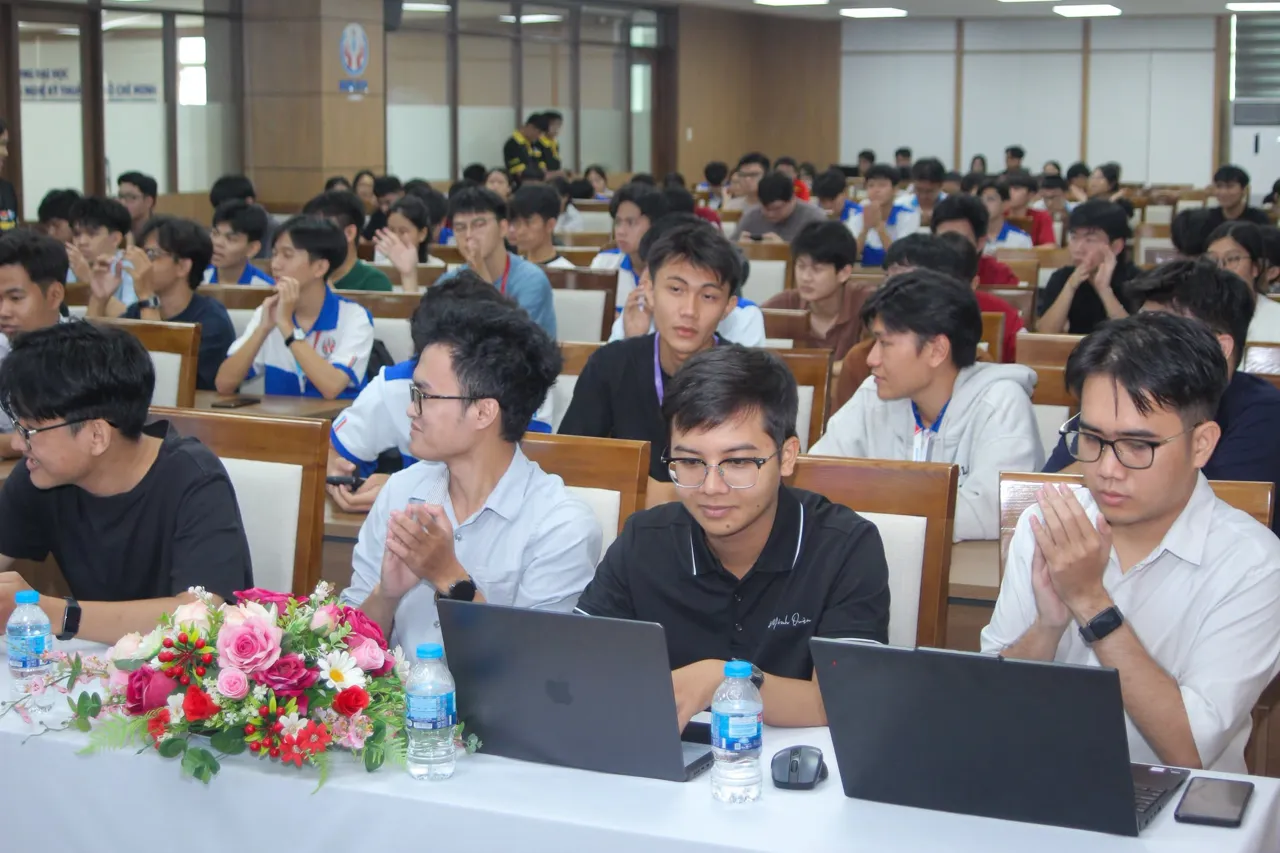 Fit club's Day 2026 – Hành trình kết nối, khám phá và bùng cháy đam mê công nghệ! (5)