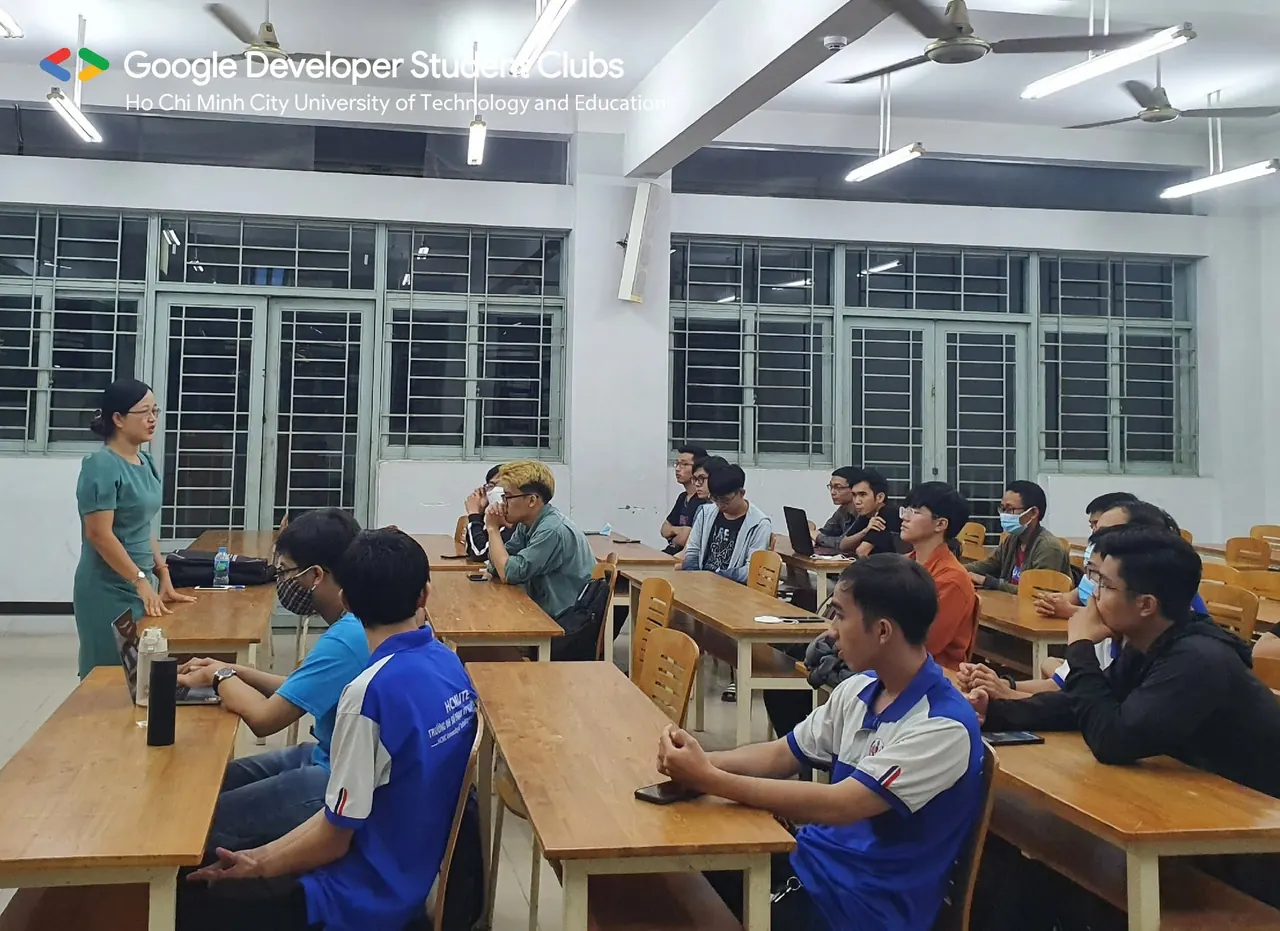 Recap | Kick off – Cuộc thi học thuật "Sinh viên với an toàn thông tin" HCMUTE (HCMUTE_CTF) (8)