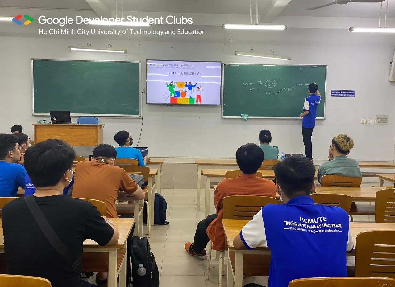 Recap | Kick off – Cuộc thi học thuật "Sinh viên với an toàn thông tin" HCMUTE (HCMUTE_CTF) (3)